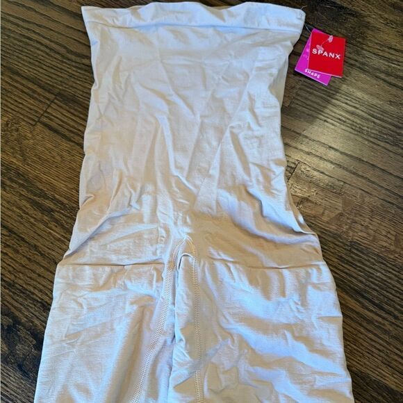 NWT Spanx  Everyday High Waist Shaping Shorts - Picture 4 of 5